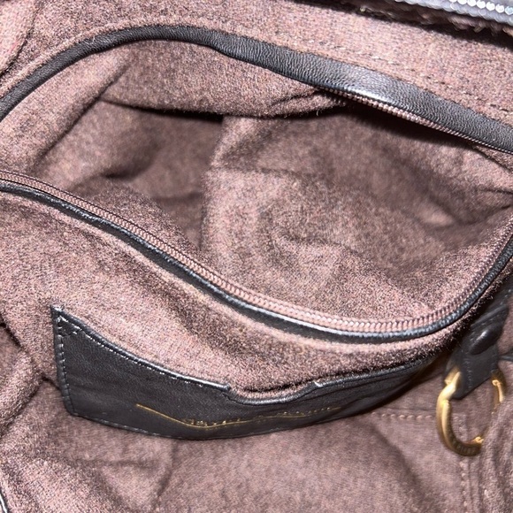 David & scotti Made on earth black purse - super soft - Picture 8 of 14